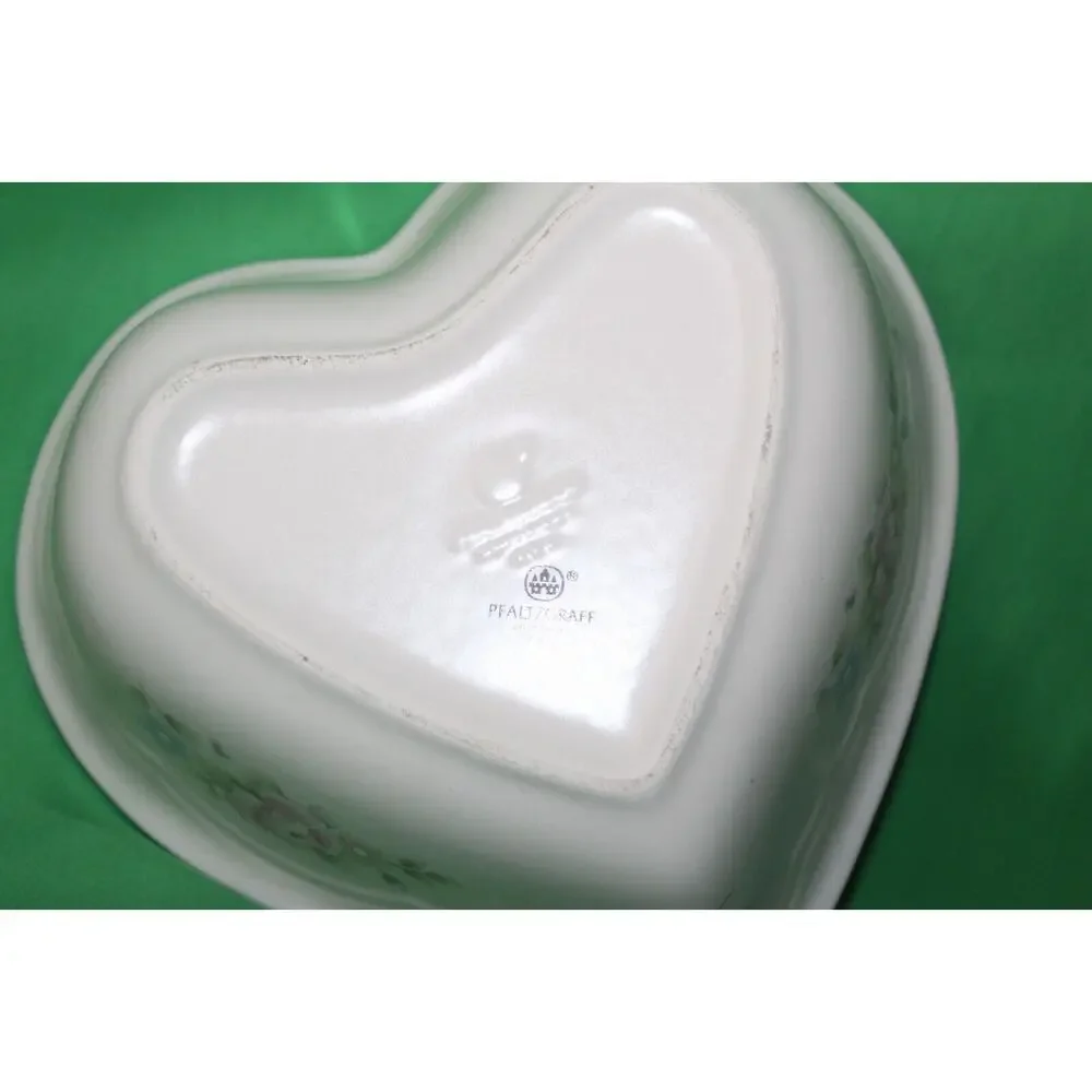 Pfaltzgraff Heart Shape Tea Rose Pattern Stoneware Bowl